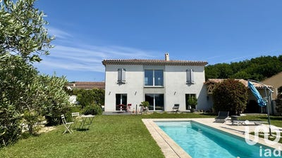/international/fr/aubignan-provence-alpes-cote-d-azur-310100233417/