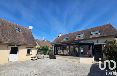 /international/fr/cherisy-centre-val-de-loire-310097871325/