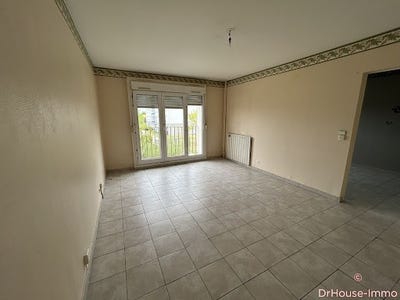 /international/fr/la-chapelle-saint-luc-ardennes-310101174281/