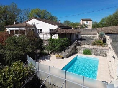 /international/fr/labeaume-rhone-310106997421/