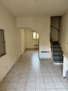 /international/fr/pezenas-languedoc-roussillon-310105348463/