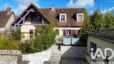 /international/fr/courville-sur-eure-centre-val-de-loire-310107369339/