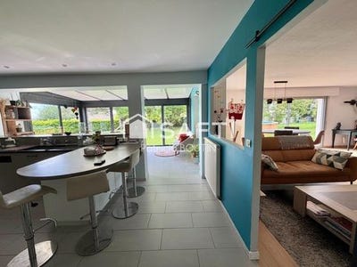 /international/fr/brulain-charente-310108187854/