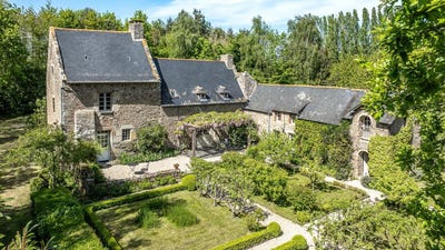 /international/fr/st-malo-brittany-310108454511/