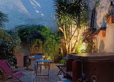 /international/fr/capestang-languedoc-roussillon-310110263369/