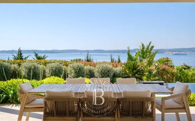 /international/fr/sainte-maxime-provence-alpes-cote-d-azur-310108464847/