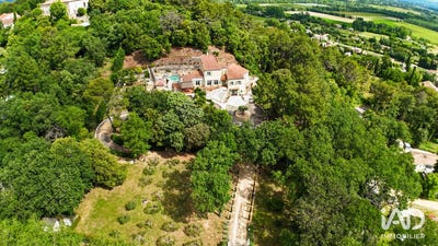 /international/fr/pont-saint-esprit-languedoc-roussillon-310108154826/