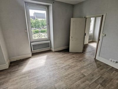 /international/fr/bourges-centre-val-de-loire-310100611617/