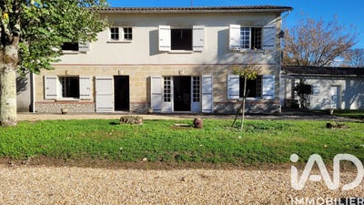 /international/fr/coutras-aquitaine-310104076810/