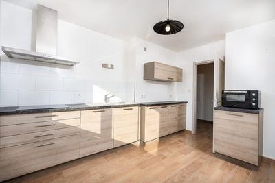 /international/fr/saint-etienne-rhone-310102486154/
