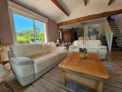 /international/fr/saintes-charente-310101386270/?lang=de
