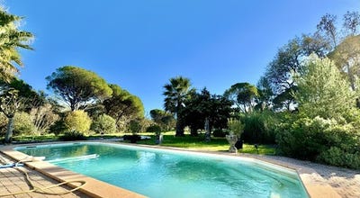 /international/fr/fayence-provence-alpes-cote-d-azur-310101079481/