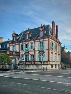 /international/fr/chartres-centre-val-de-loire-310107674296/