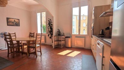 /international/fr/cotignac-provence-alpes-cote-d-azur-310100650553/
