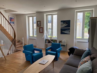 /international/fr/la-rochelle-franche-comte-310104466739/