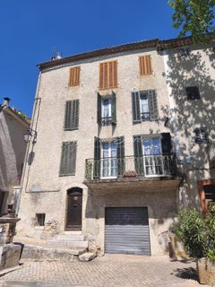 /international/fr/la-verdiere-provence-alpes-cote-d-azur-310108952641/