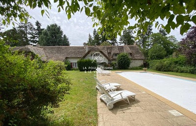 /international/fr/poigny-la-foret-ile-de-france-120091633002/