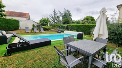 /international/fr/saint-yrieix-sur-charente-charente-310100005000/
