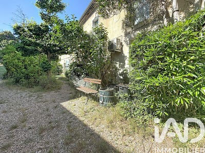 /international/fr/tarascon-provence-alpes-cote-d-azur-310108321157/