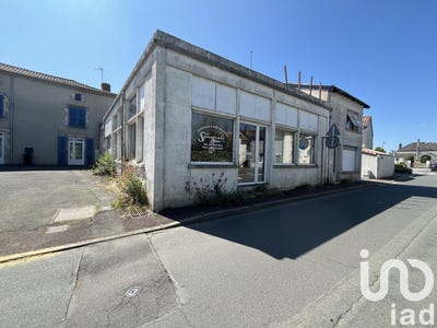 /international/fr/sevremont-pays-de-la-loire-310100293705/