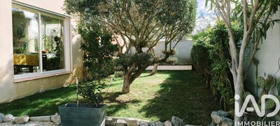 /international/fr/luc-sur-orbieu-languedoc-roussillon-310105209368/