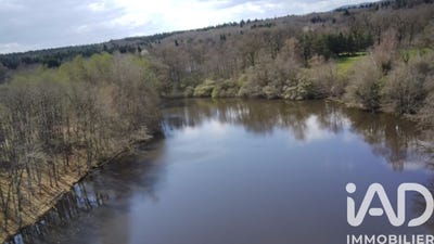/international/fr/bord-saint-georges-limousin-310101898193/