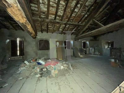 /international/fr/saint-remy-de-provence-provence-alpes-cote-d-azur-310101108094/