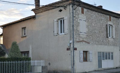 /international/fr/laroque-timbaut-aquitaine-310119928711/