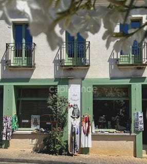 /international/fr/bassoues-midi-pyrenees-310109365018/