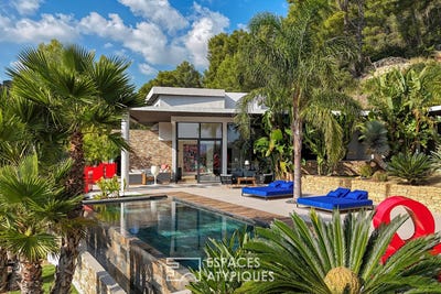 /international/fr/toulon-provence-alpes-cote-d-azur-310108429952/