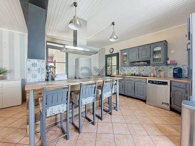 /international/fr/saint-just-en-chaussee-picardie-310100576700/