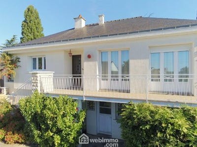 /international/fr/longue-jumelles-pays-de-la-loire-310101488079/?lang=en