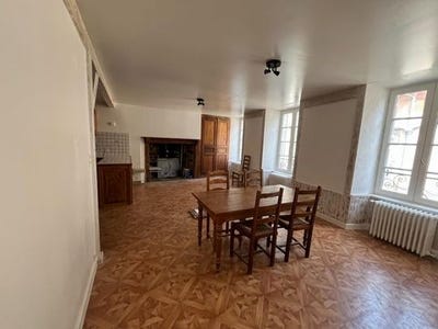/international/fr/mauriac-auvergne-310110316905/