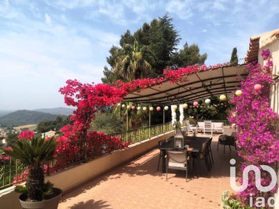 /international/fr/pierrefeu-du-var-provence-alpes-cote-d-azur-310097523967/