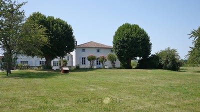 /international/fr/clairac-aquitaine-310108454628/
