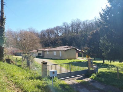 /international/fr/montesquieu-volvestre-midi-pyrenees-310105998561/