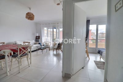 /international/fr/saint-raphael-provence-alpes-cote-d-azur-310108466185/