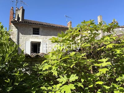 /international/fr/verteuil-sur-charente-charente-310106282997/