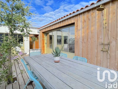 /international/fr/les-sables-d-olonne-pays-de-la-loire-310101157140/