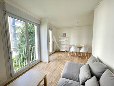 /international/fr/laval-pays-de-la-loire-310108210658/