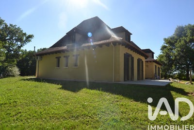 /international/fr/monsaguel-aquitaine-310108045758/