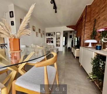 /international/fr/la-farlede-provence-alpes-cote-d-azur-310099915308/