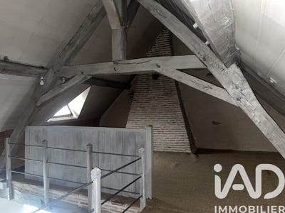 /international/fr/pouzy-mesangy-auvergne-310103813373/