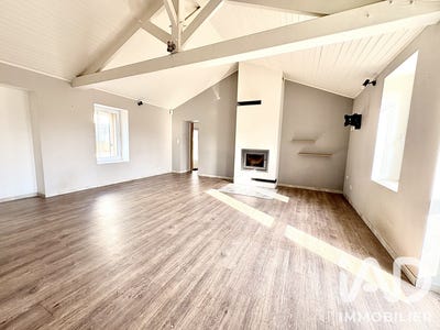 /international/fr/chaumes-en-retz-pays-de-la-loire-310109018390/