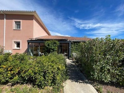 /international/fr/montagnac-languedoc-roussillon-120094441769/
