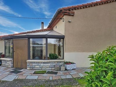 /international/fr/villeneuve-la-comptal-languedoc-roussillon-310108217422/