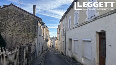/international/fr/montmoreau-charente-310096840613/