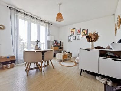 /international/fr/tours-centre-val-de-loire-310102784191/