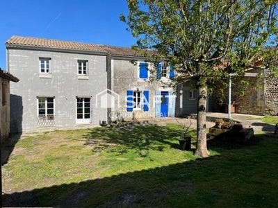 /international/fr/linars-charente-310108405081/