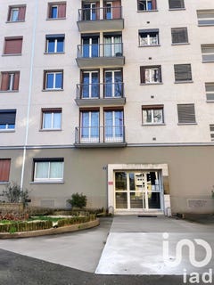 /international/fr/orleans-centre-val-de-loire-310098122348/